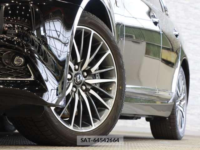 Lexus LS 2015-03 7220995-14