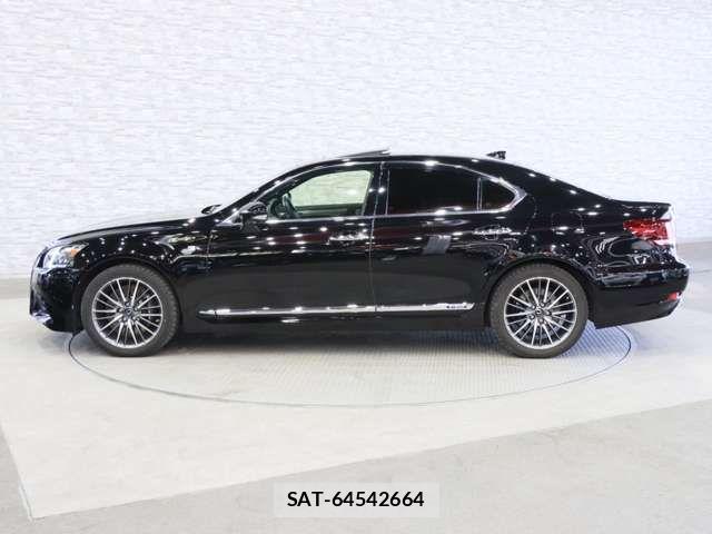 Lexus LS 2015-03 7220995-19