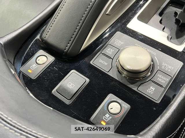 Lexus LS 2016-01 7221000-9