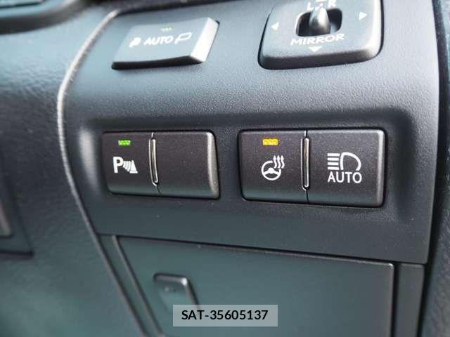 Lexus LS 2012-10 7220993-15