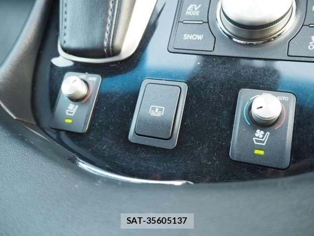 Lexus LS 2012-10 7220993-16