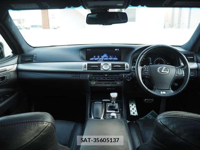 Lexus LS 2012-10 7220993-1
