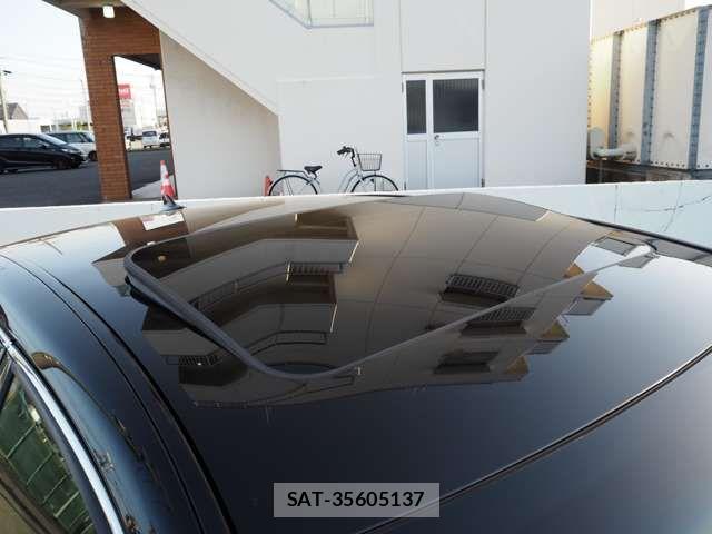 Lexus LS 2012-10 7220993-2
