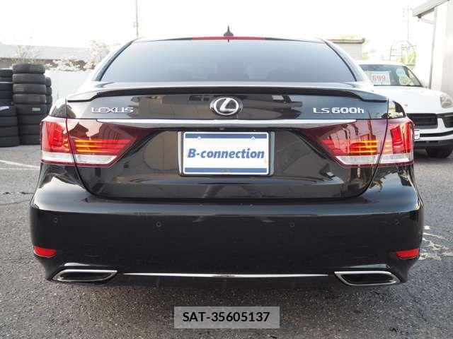 Lexus LS 2012-10 7220993-4