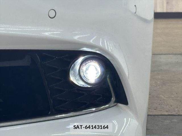 Lexus LS 2015-08 7251326-11