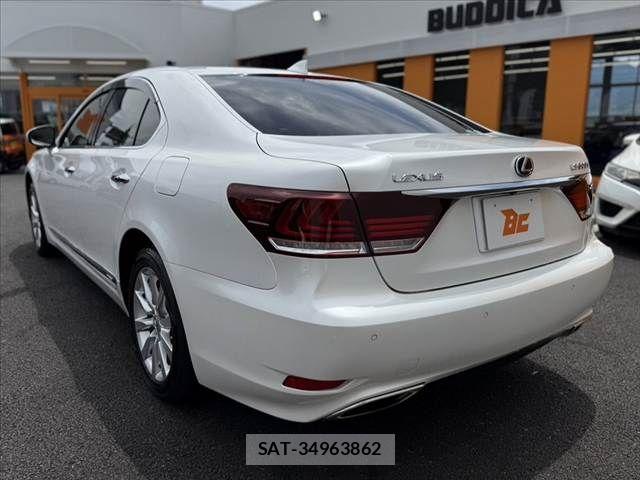 Lexus LS 2016-08 7328044-12