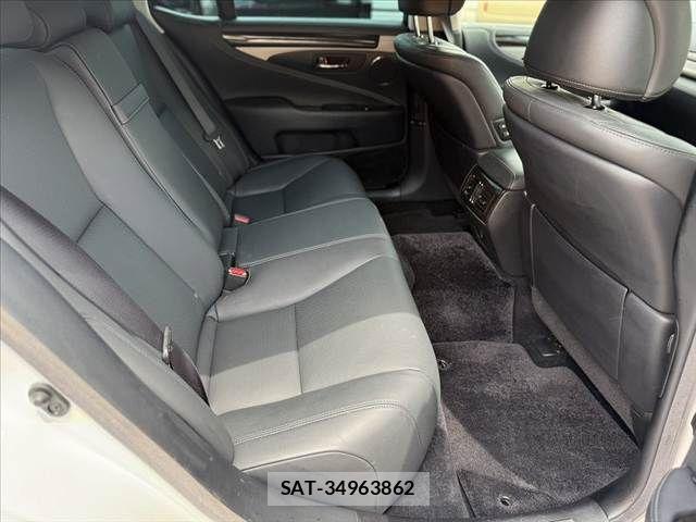 Lexus LS 2016-08 7328044-19