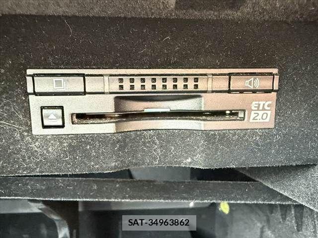 Lexus LS 2016-08 7328044-28