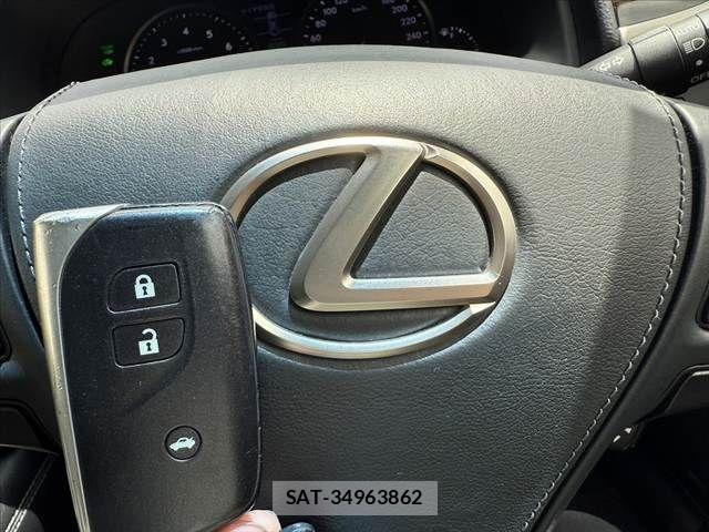 Lexus LS 2016-08 7328044-3