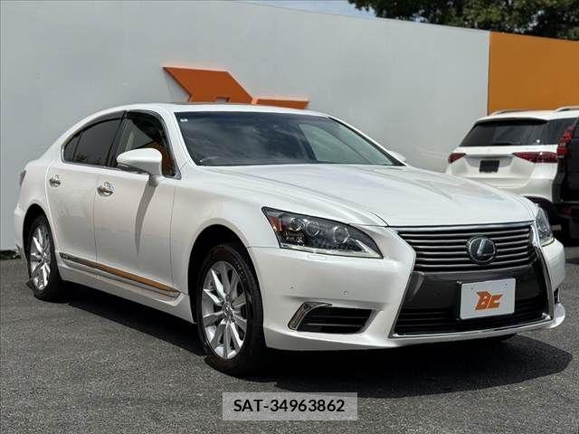 Lexus LS 2016-08 7328044-7