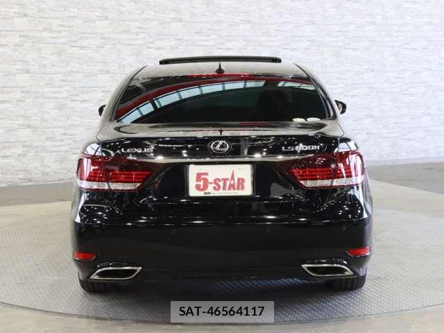 Lexus LS 2012-12 7358504-11