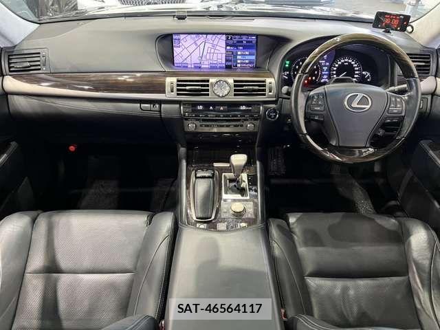Lexus LS 2012-12 7358504-18