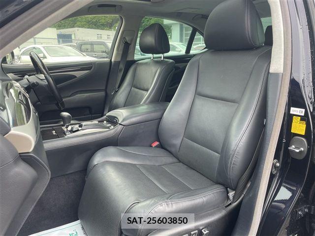 Lexus LS 2014-05 7358505-20