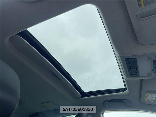 Lexus LS 2014-05 7358505-22