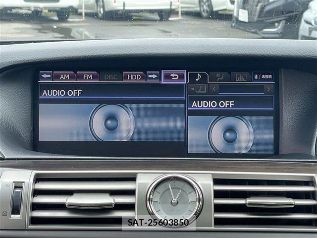 Lexus LS 2014-05 7358505-28