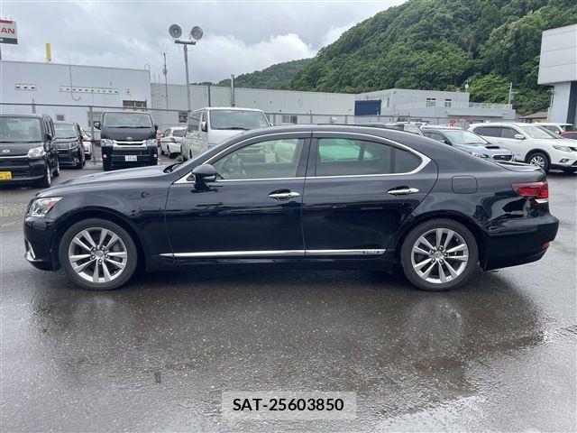 Lexus LS 2014-05 7358505-4