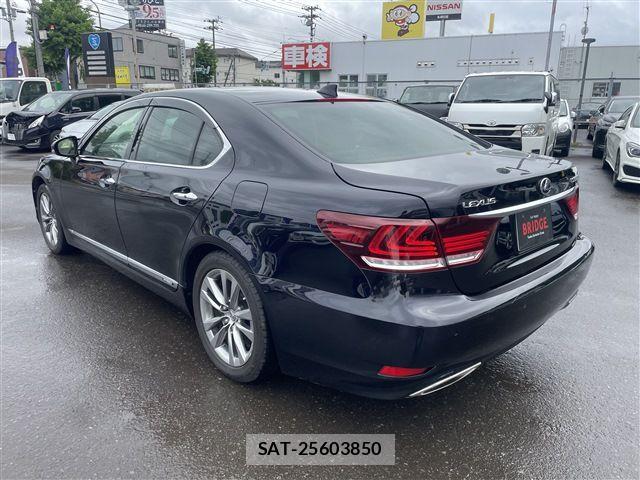 Lexus LS 2014-05 7358505-5