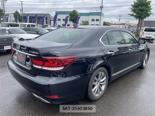 Lexus LS 2014-05 7358505-7