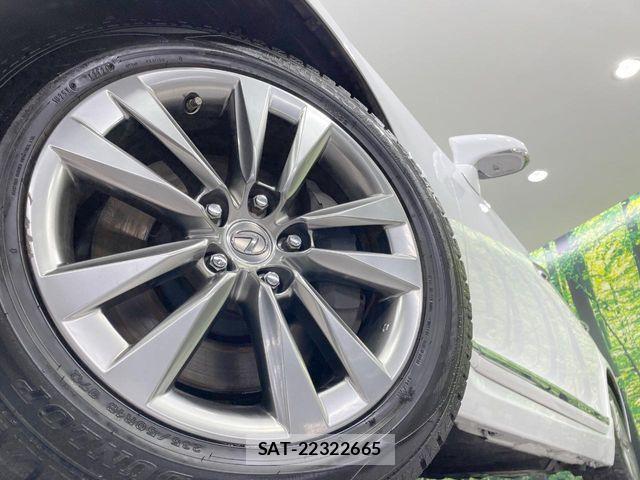 Lexus LS 2012-11 7392680-12