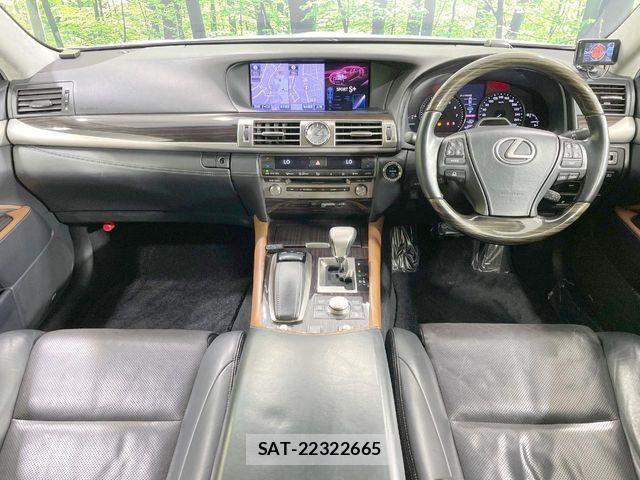 Lexus LS 2012-11 7392680-1