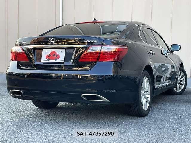 Lexus LS 2012-05 7455417-2