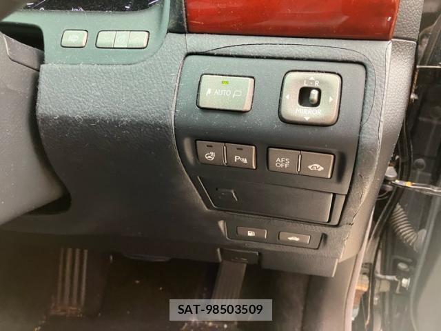 Lexus LS 2007-07 7617679-16