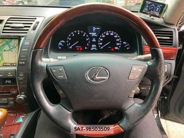 Lexus LS 2007-07 7617679-19