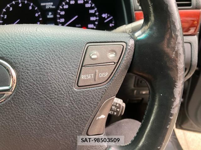 Lexus LS 2007-07 7617679-20