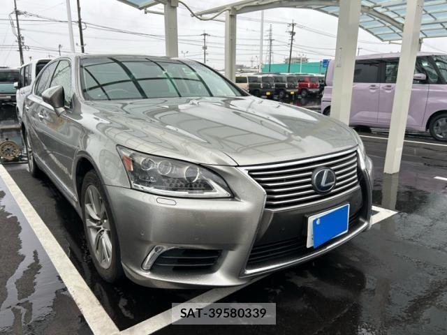 Lexus LS 2015-06 7617671-1