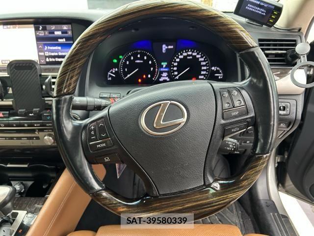 Lexus LS 2015-06 7617671-8