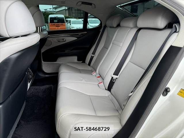 Lexus LS 2010-09 7617670-18
