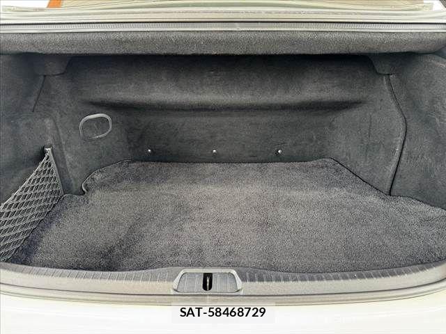 Lexus LS 2010-09 7617670-19