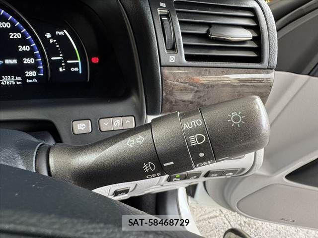 Lexus LS 2010-09 7617670-28