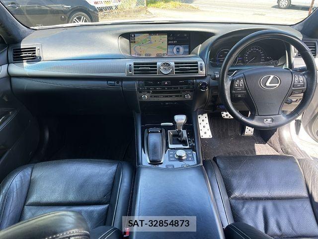 Lexus LS 2015-01 7725088-1
