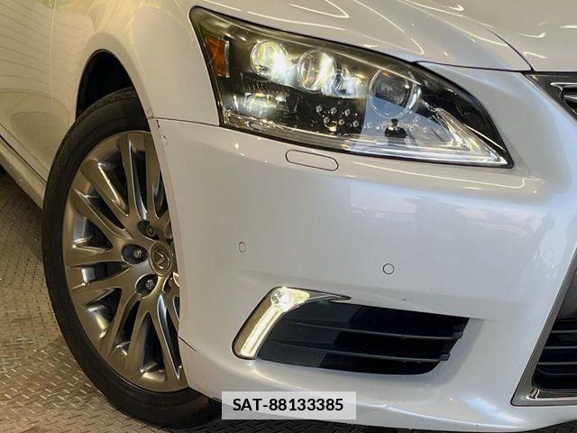 Lexus LS 2015-01 7786521-11