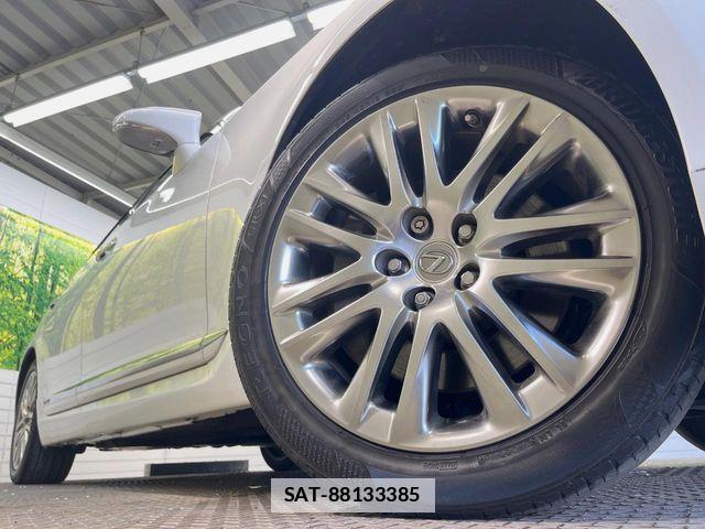 Lexus LS 2015-01 7786521-12