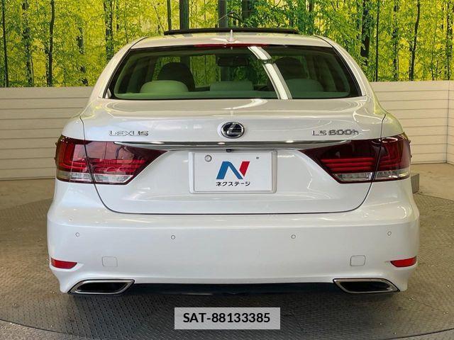 Lexus LS 2015-01 7786521-14