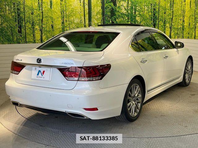 Lexus LS 2015-01 7786521-16