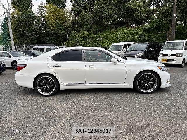 Lexus LS 2007-09 7877363-22