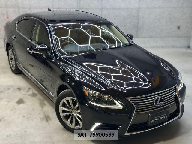Lexus LS 2015-03 7877362-14