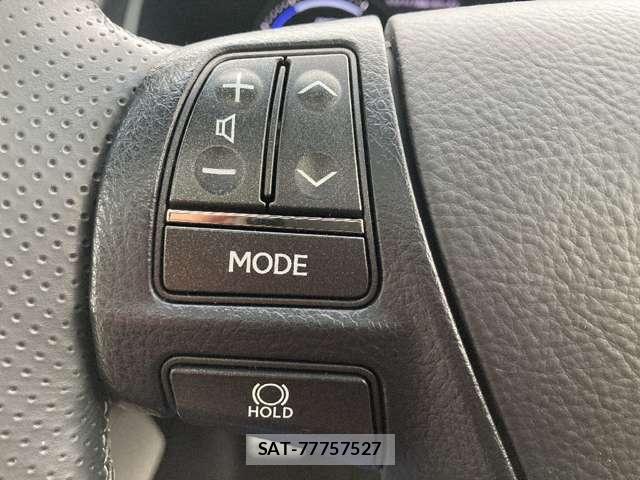 Lexus LS 2014-09 7877361-15