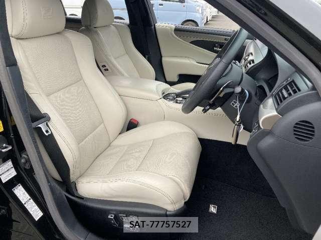 Lexus LS 2014-09 7877361-27