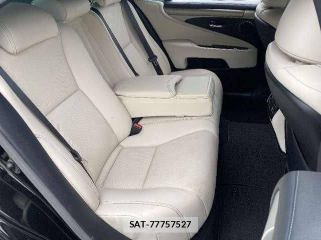 Lexus LS 2014-09 7877361-29