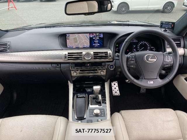 Lexus LS 2014-09 7877361-5