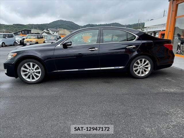 Lexus LS 2010-03 7877370-11