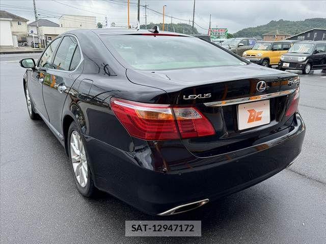 Lexus LS 2010-03 7877370-12
