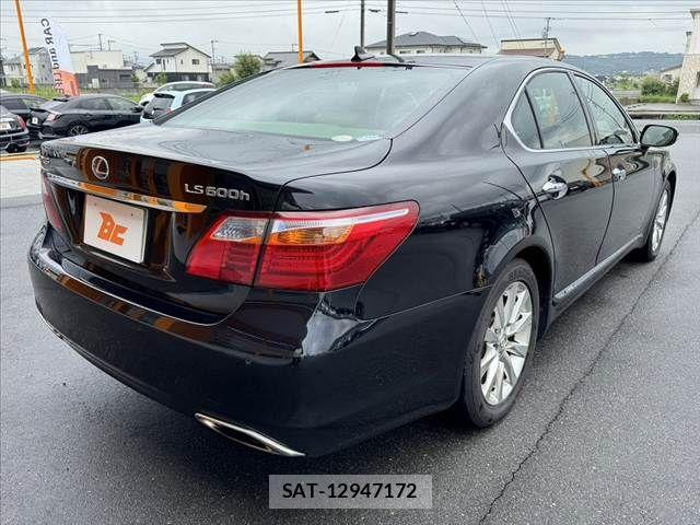 Lexus LS 2010-03 7877370-14