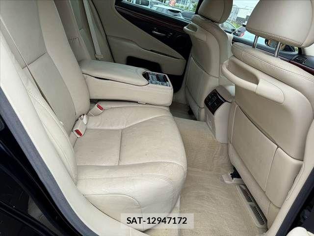 Lexus LS 2010-03 7877370-16