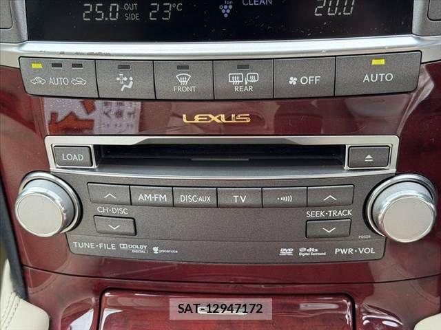 Lexus LS 2010-03 7877370-23