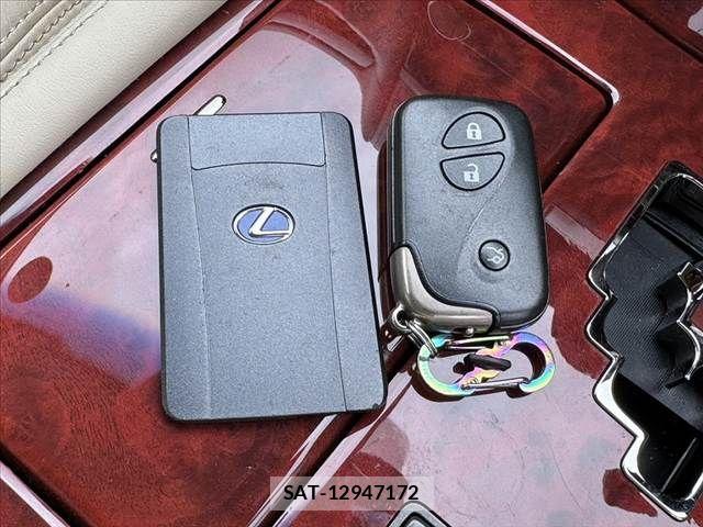 Lexus LS 2010-03 7877370-6